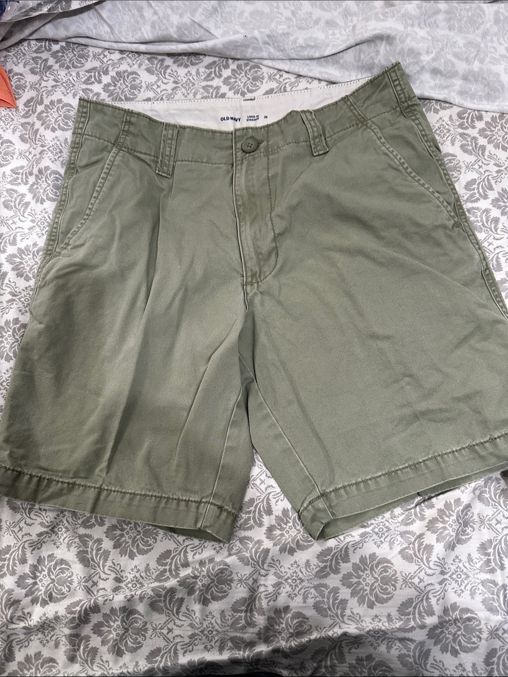 Old Navy Men's Sage Green Flat Front Shorts
